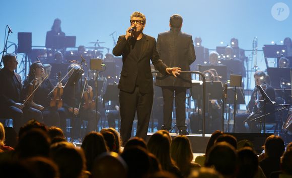 En effet, Marc Lavoine était en concert à la Seine musicale de Boulogne-Billancourt.

Exclusif - Marc Lavoine en concert à la Seine musicale de Boulogne-Billancourt, France, le 17 mai 2025. © Coadic Guirec/Bestimage