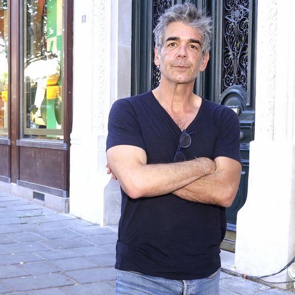 mais, dans le podcast Pause d’Alexandre Mars, des confidences de sa part ont été partagées.

Xavier de Moulins - 2ème édition du salon du livre de Saint-Germain-des-Près à Paris le 29 juin 2025. © Cédric Perrin/Bestimage