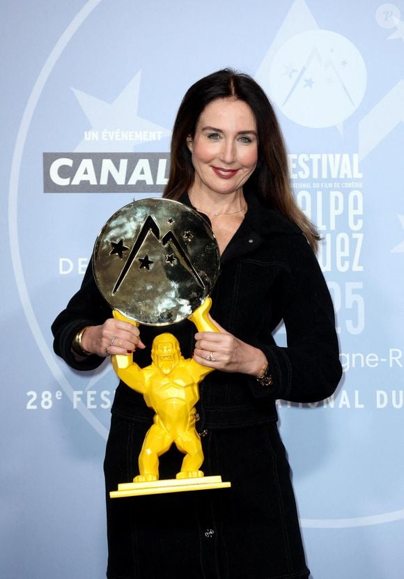 Elsa Zylberstein présidait le jury Festival international du film de comédie de l'Alpe d'Huez

Elsa Zylberstein - 28ème édition du Festival international du film de comédie de l'Alpe d'Huez le 17 janvier 2025. © Dominique Jacovides / Bestimage