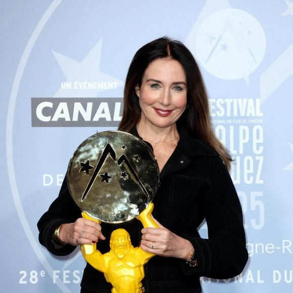 Elsa Zylberstein présidait le jury Festival international du film de comédie de l'Alpe d'Huez

Elsa Zylberstein - 28ème édition du Festival international du film de comédie de l'Alpe d'Huez le 17 janvier 2025. © Dominique Jacovides / Bestimage