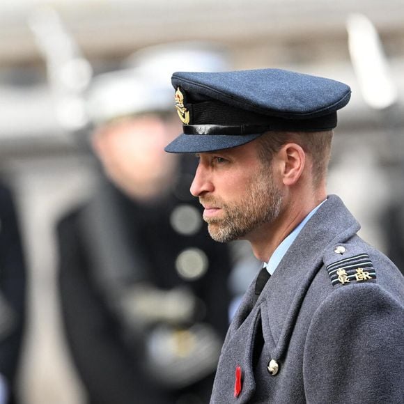 Le prince William, prince de Galles lors de la cérémonie du dimanche du souvenir au cénotaphe de Londres. Royaume-Uni, le 9 novembre 2025. © Zuma Press / Bestimage