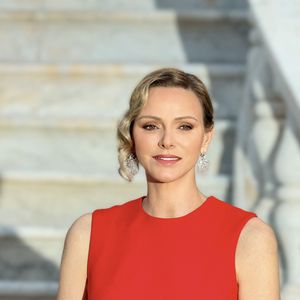 La princesse Charlène de Monaco arrivant au dîner d'état en l'honneur de la visite du couple présidentiel français au palais princier de Monaco, le 7 juin 2025. © Claudia Albuquerque/Bestimage