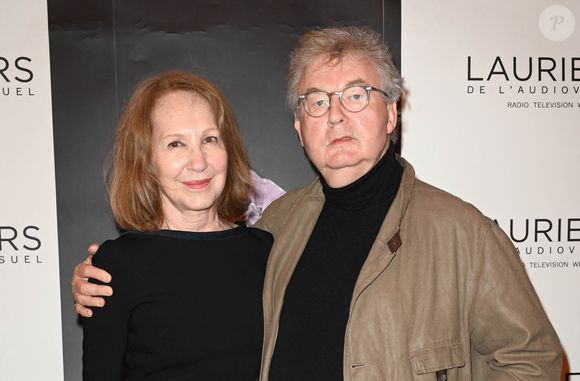 Dominique Besnehard, son ancien agent et ami intime, a rendu un hommage vibrant à l'actrice dans les colonnes de Paris Match. 

Nathalie Baye et Dominique Besnehard - 27ème cérémonie des Lauriers de l'Audiovisuel au théâtre Marigny à Paris le 21 février 2022. © Coadic Guirec/Bestimage