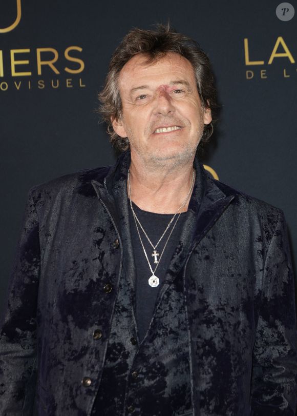 Jean-Luc Reichmann - Photocall de la 30ème cérémonie des Lauriers de l'audiovisuel au théâtre Marigny à Paris le 24 février 2025.
© Coadic Guirec/Bestimage
