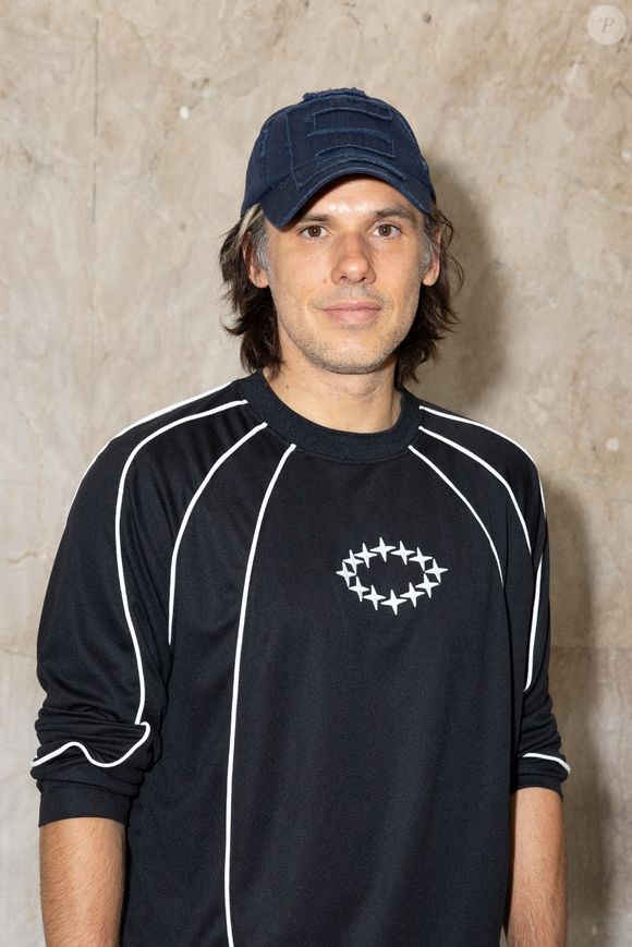 Orelsan, Ablaye, Skread Celebrités au défilé de mode Etudes Studio, Paris 24 Juin 2025. Jeremy MELLOUL/Bestimage Orelsan, Ablaye, Skread Celebrités au défilé de mode Etudes Studio, Paris 24 Juin 2025. Jeremy MELLOUL/Bestimage