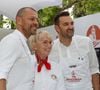Le chef était contrarié car il avait promis de partir si elle arrêtait.

Les Chefs à Saint-Tropez fêtent les producteurs 2025 - Inauguration de la 5e édition,  les Chefs et les producteurs se retrouvent sur la place des Lices à Saint-Tropez, le 3 mai 2025. Le chef Cyril Lignac fait une démonstration de Pâtisserie... et retrouve Mercotte. ©Jean-Marc Lhomer / Bestimage.