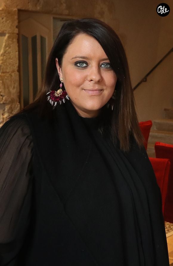 dans un cadre magnifique, au bord de la mer

Exclusif - La chanteuse Aurélie Cabrel, fille de Francis Cabrel, ouvre le superbe hôtel restaurant "Le square" à Astaffort le 11 avril 2018, fief de la famille Cabrel, village de 2500 habitants dans la campagne du Lot et Garonne proche d'Agen. © Patrick Bernard/Bestimage
