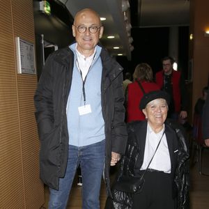 Le mari de la comédienne, Benoist, s'est de son côté trouvé une activité prenante depuis quelques années

Mimie Mathy et son mari Benoist Gérard - Soirée de clôture du 22ème Festival des créations télévisuelles de Luchon. Le 8 février 2020
© Christophe Aubert via Bestimage