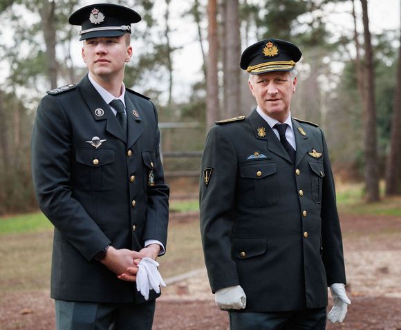 Prince Gabriel, Roi Philippe - Filip de Belgique et photographié lors d'une visite royale à l'Académie militaire de Saint-Cyr (AMSCC), dans le camp militaire de Coëtquidan, à Guer, région Bretagne, France, lundi 09 décembre 2024. L'AMSCC est la plus grande école militaire pour les candidats officiers en France. L'école collabore avec l'École royale militaire pour l'échange d'étudiants dans le cadre du programme européen Erasmus+.  Photo ABACAPRESS.COM