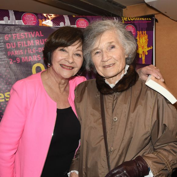 Exclusif - Macha Méril et l'une de ses soeurs - 6éme Festival du film Russe au cinéma Le Balzac avec  la présentation du livre de M. Méril  "Vania, Vassia est la fille de Vassia) et la projection du film "Dans ce Pays là" à Paris le 4 mars 2020. © Coadic Guirec/Bestimage