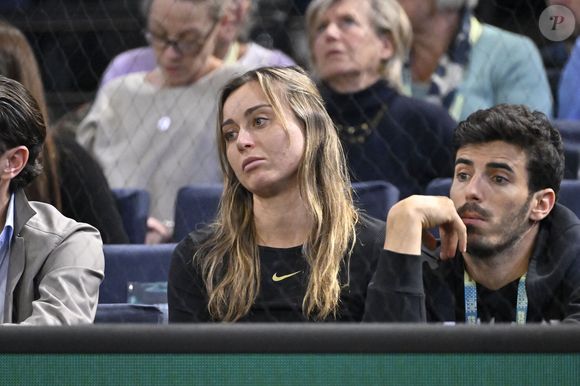 Paula Badosa - Célébrités en tribunes au tournoi de tennis ATP Masters 1000 de Paris (Paris Rolex Master ) à l'Accor Arena - Palais Omnisports de Paris-Bercy - à Paris, France, le 1er novembre 2024. © Chryslene Caillaud/Panoramic/Bestimage