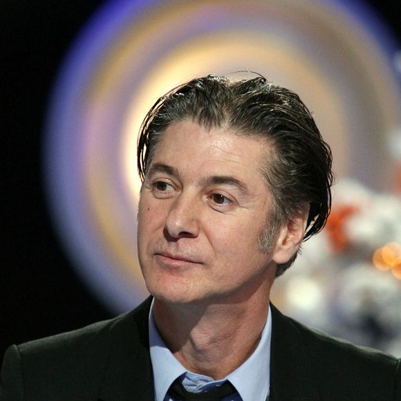 A 68 ans, Etienne Daho goûte le calme de son chalet montmartrois.


Etienne Daho dans une émission de télévision française, enregistrée à Saint-Denis, au nord de Paris, France Photo Greg Soussan/ABACAPRESS.COM