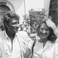 Nathalie Baye regrette d'avoir vendu sa maison située dans le département le plus âgé de France, un lieu adoré de Johnny Hallyday et dont personne ne prend soin aujourd'hui