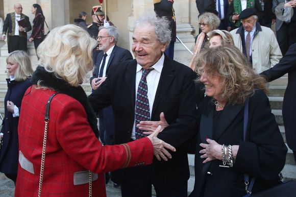 "Elle était pas commode parce que souvent elle voulait me surprotéger"

Brigitte Fossey avec Pierre Perret et sa femme Simone Mazaltarim - Réception de Sylviane Agacinski à l'Académie Française à Paris le 14 Mars 2024. La philosophe Sylviane Agacinski a fait son entrée ce jeudi à l'Académie française. Onzième femme de l'histoire à intégrer l'institution, elle avait été élue en juin 2023. © Bertrand Rindoff / Bestimage