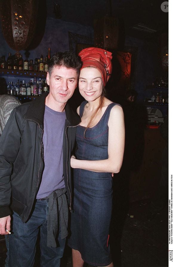 Etienne Daho et Elli Medeiros ont ensuite entamé une belle histoire d'amour.

Etienne Daho et Elli Medeiros en 1998 à Paris. © Bestimage