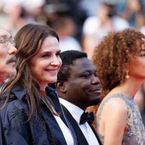 Hong Sang-soo, Juliette Binoche, Dieudo Hamadi, Leïla Slimani - Montée des marches de la cérémonie de clôture du 78ème Festival International du Film de Cannes, au Palais des Festivals à Cannes. Le 24 mai 2025
© Jacovides-Moreau / Bestimage