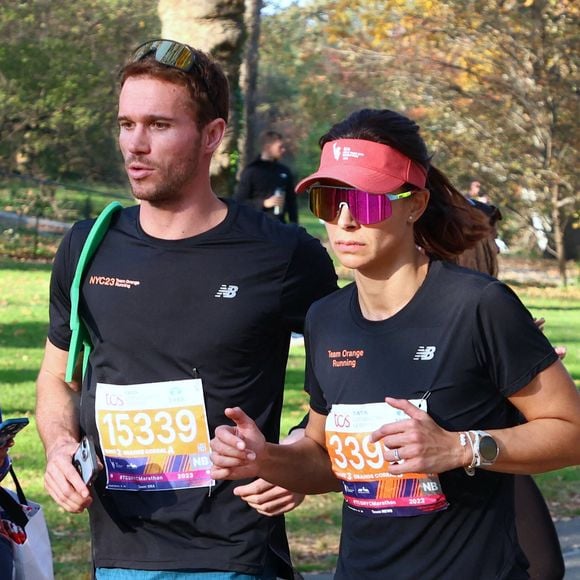 L'ancienne miss et son nouveau chéri partagent une même passion : la course à pied.

Marine Lorphelin et son petit ami Stanislas Gruau courent le marathon de New York 2023 à New York City, NY, USA le 5 novembre 2023. Marine a terminé en 04h49:26 Photo by Charles Guerin/ABACAPRESS.COM