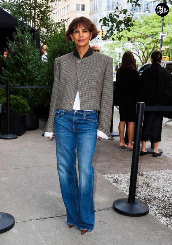 Halle Berry arrive au "Chanel Through The Lens Luncheon" à New York.

© Bestimage