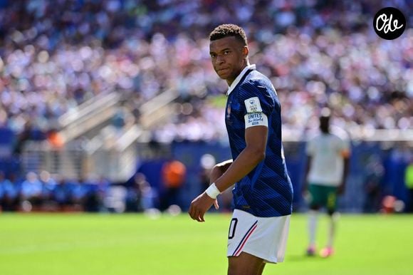 Le joueur français Kylian Mbappé lors du match France - Sénégal, comptant pour la première journée du groupe I de la Coupe du monde de la FIFA 2026, qui s'est déroulé au MetLife Stadium, dans le New Jersey le 16 juin 2026. © PsnewZ/Bestimage