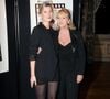 La deuxième de la fratrie, Clara, est devenue designer et a créé sa propre boutique-galerie dans le quartier du Marais à Paris...

Charlotte de Turckheim et sa fille Clara de Turckheim assistent à la 16e cérémonie des Lumières qui se tient à l'hôtel de ville de Paris, le 14 janvier 2011. Photo Nicolas Genin/Abaca