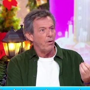 Il y a tout simplement demandé de tout stopper : "On arrête tout tout de suite", lui a-t-il lancé. 

Jean-Luc Reichmann
