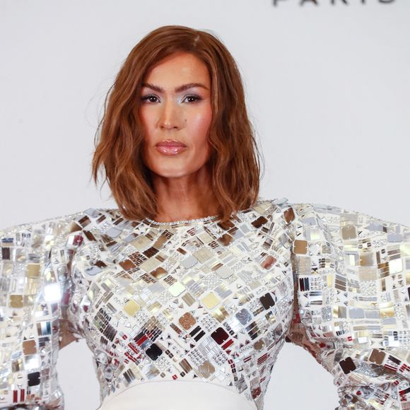 Vitaa au défilé Stéphane Rolland à la Salle Pleyel, "Collection Haute Couture Printemps/Eté 2025" lors de la Fashion Week de Paris (PFW), le 28 janvier 2025. 
© Christophe Clovis / Bestimage