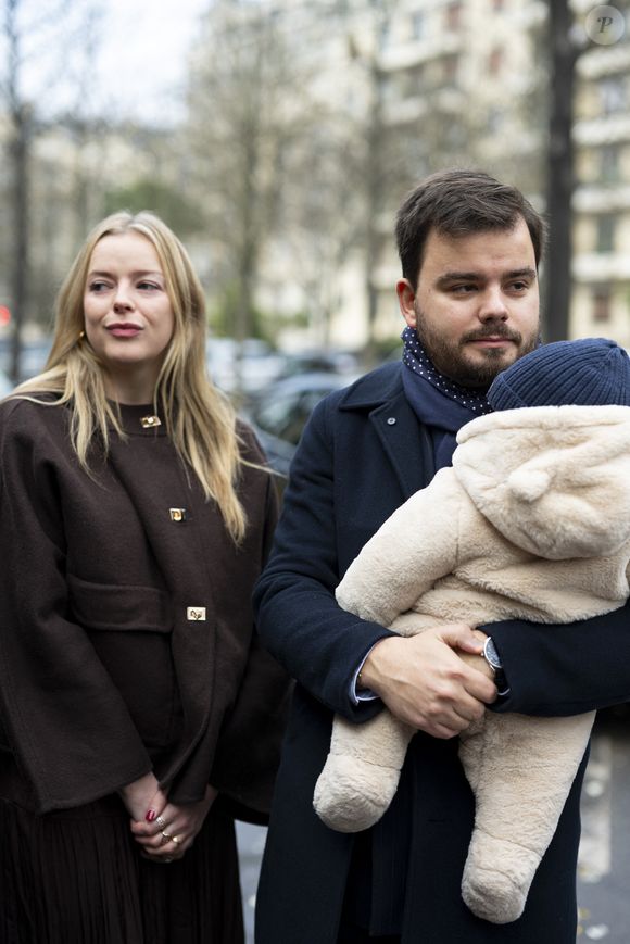 Gauthier Le Bret, son fils, Marcel (cinq mois) dans ses bras et sa femme Eloïse - Mariage civil de Georges Fenech et Amélie Leperre-Dimeglio à la mairie du 16ème arrondissement de Paris le 31 janvier 2026.

© Pierre Perusseau / Bestimage