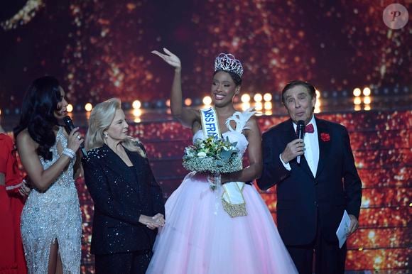 Miss France 2025, sur TF1           Crédits : Pierre Billard/sipa press via Bestimage