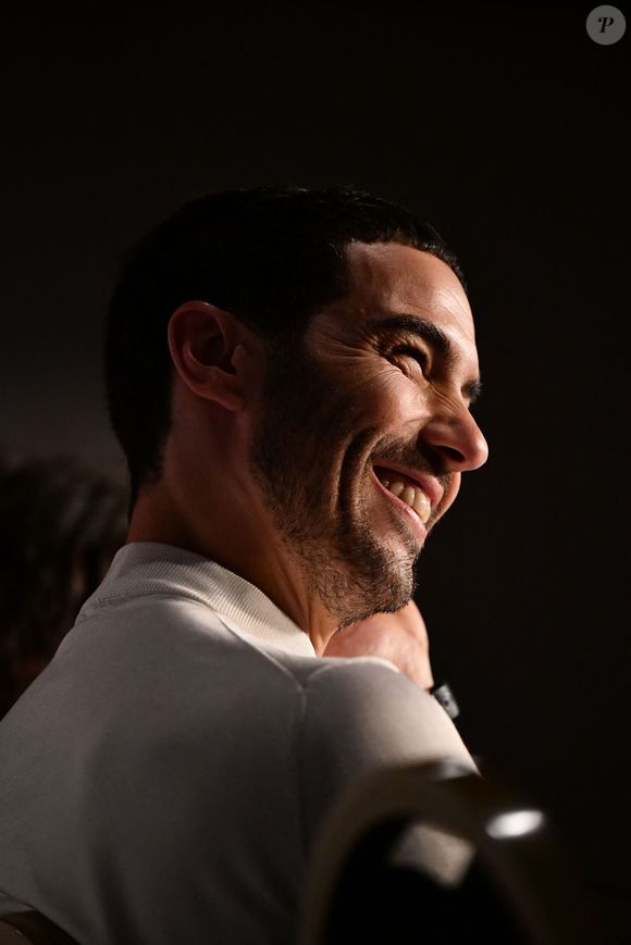 Tahar Rahim à la conférence de presse du film "Alpha" (Compétition) lors du 78ème Festival International du Film de Cannes, le 20 mai 2025. 
© Valentina Claret / Pool Cannes / Bestimage