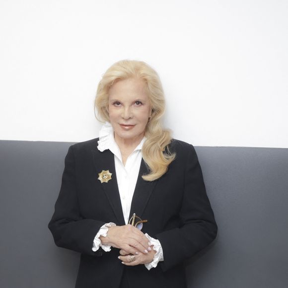 Le 5 septembre dernier, "France Dimanche" avait annoncé que Muffin était atteinte d’un cancer et que, par conséquent, ses jours étaient fort probablement comptés. 

Exclusif - Sylvie Vartan sur le plateau de l’émission "Face à Hanouna" diffusée le 23 novembbre 2024 - Paris le 21 novembre 2024 - © Jack Tribeca / Bestimage