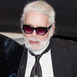 Et voilà que son ancien manoir, situé à Louceviennes, dans les Yvelines, va bientôt être vendu aux enchères. 
Karl Lagerfeld arrivant à l'événement Vanity Fair Chanel à l'hôtel Marriot pendant le 71e festival de Cannes le 09 mai 2018 à Cannes, France. ©Nasser Berzane/ABACAPRESS.COM