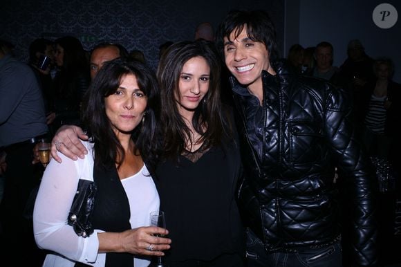 Jean-Luc Lahaye au Bataclan a Paris, le 1er avril 2013. Jean- Luc Lahaye, son ex femme Aurelie et sa fille Margaux. © JLPPA / Bestimage
