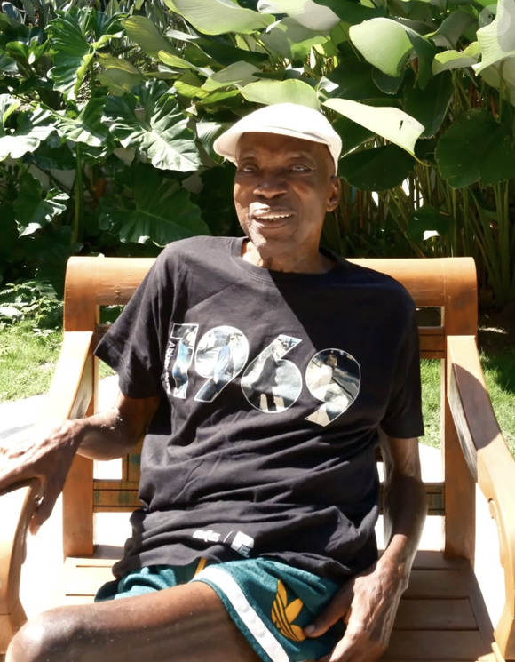 Milton Nascimento pris en photo par son fils Augusto Kesrouani Nascimento - Captures d'écran via Instagram @miltonbitucanascimento et @augustoknascimento