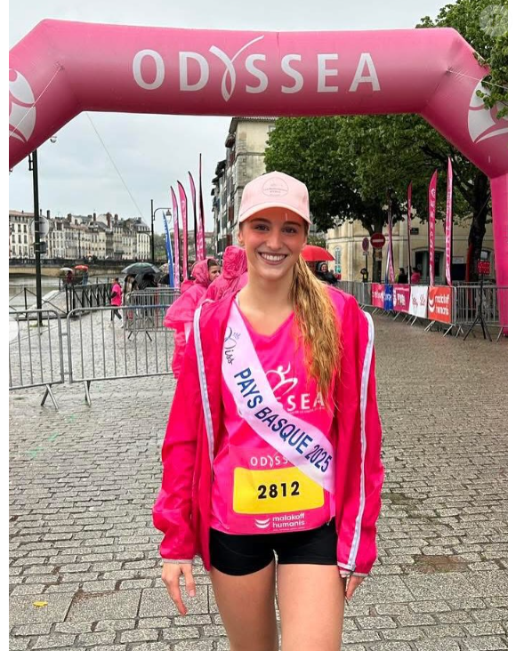 La jeune femme de 19 ans est très sportive, 

Aïnhoa Lahitete, Miss Aquitaine 2025 en route pour Miss France 2026.