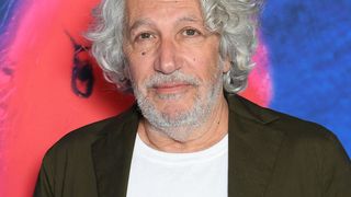 "Je sais que ça va faire débat..." : La fille d'Alain Chabat prend une décision pour son bébé de presque 5 mois, contre l'avis général des spécialistes