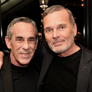 Thierry Ardisson, Laurent Baffie - Laurent Baffie fête son succès littéraire "1 Million de livres vendus" aux Deux Magots à Paris le 8 mars 2023. © Veeren/Bestimage