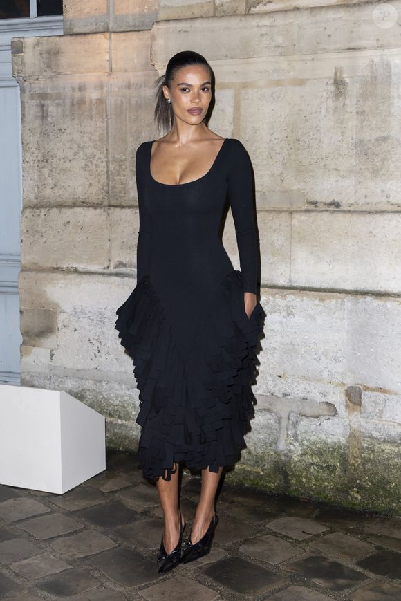 Tina Kunakey lors du Photocall du Défilé de mode Jacquemus Collection Hommes Automne Hiver Printemps-Été dans le cadre de la Fashion Week de Paris, France, le 25 janvier 2026.
 
© Olivier Borde / Bestimage