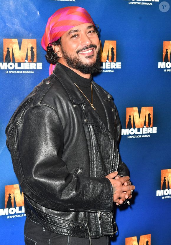 Slimane Nebchi à la générale presse du spectacle musical "Molière, l'opéra urbain" au Palais des Sports à Paris. Le 16 novembre 2023

© Veeren / Bestimage
