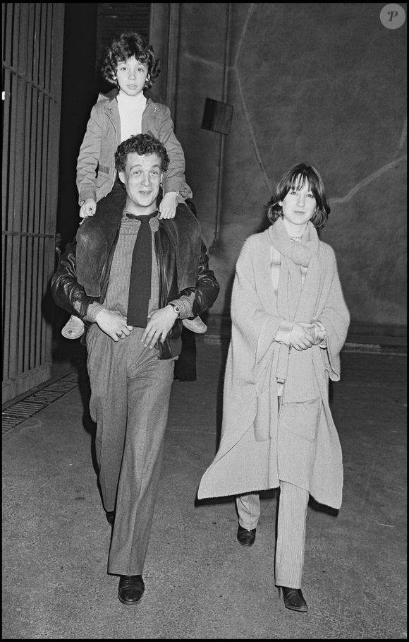 Après 10 ans, elle l'avait quitté en raison de ses addictions

Philippe Léotard, son fils et sa compagne Nathalie Baye à Paris en 1978 ©BERTRAND RINDOFF PETROFF / BESTIMAGE