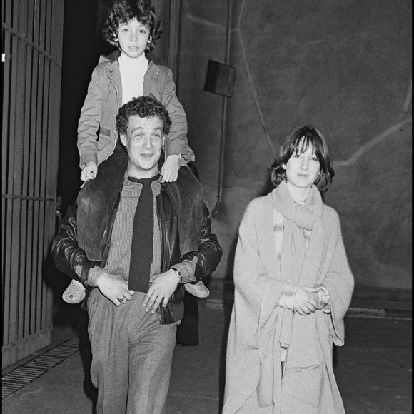 Après 10 ans, elle l'avait quitté en raison de ses addictions

Philippe Léotard, son fils et sa compagne Nathalie Baye à Paris en 1978 ©BERTRAND RINDOFF PETROFF / BESTIMAGE