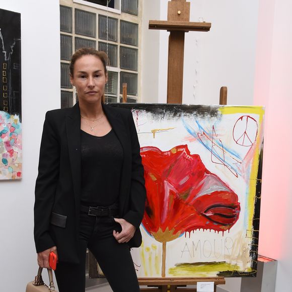 Vanessa Demouy - Vernissage de l'exposition de l'artiste peintre Caroline Faindt "Une plongée au coeur de la couleur" au Studio Faidherbe à Paris le 26 septembre 2018. © Giancarlo Gorassini/Bestimage | 0040067