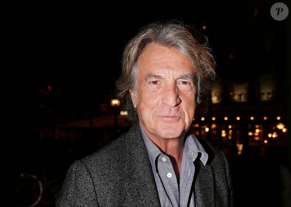 Exclusif - François Cluzet arrive à la première du film "L'homme de la cave" à l'UGC Ciné Cité Les Halles à Paris le 12 octobre 2021. © Panoramic/Bestimage