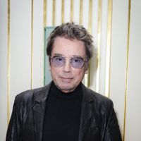 Jean-Michel Jarre séparé d'une icône du cinéma français : elle ne cache pas ses infidélités, il est parti avec une autre actrice
