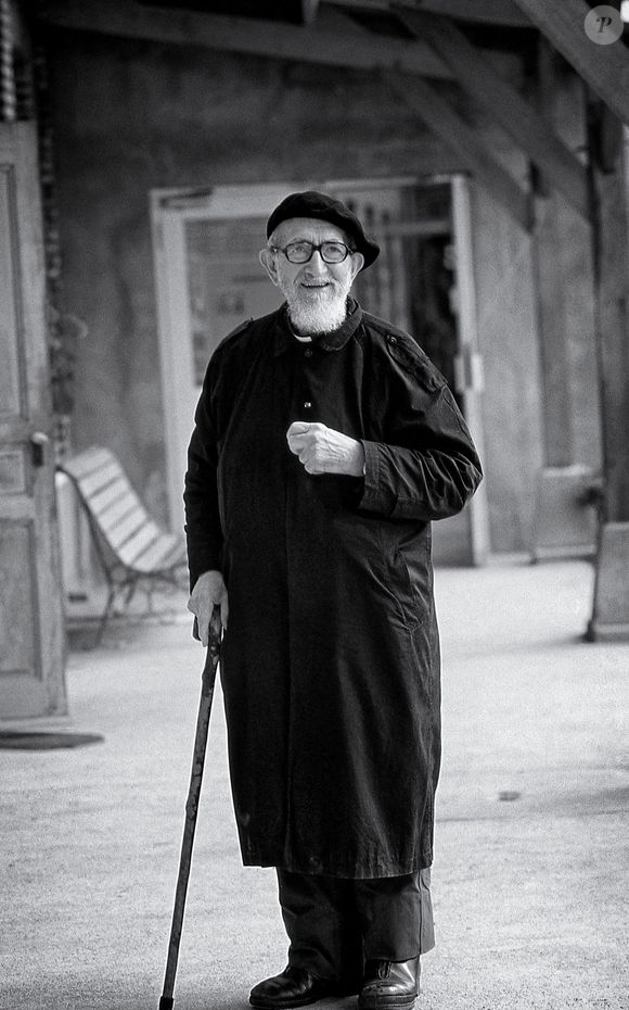 L'abbé Pierre à Esteville en Normandie en 1989.
Photo par Pascal Baril/ABACAPRESS.COM