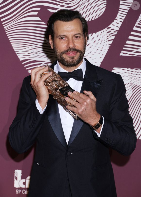 Laurent Lafitte (montre Jaeger-LeCoultre) (Meilleur acteur dans La Femme la plus riche du monde) au photocall du dîner de la 51ème cérémonie des César au Fouquet's à Paris, France, le 27 février 2026. © Denis Guignebourg/Bestimage