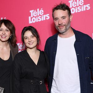 Valerie Bonneton, Tiphaine Haas et Yaniss Lespert (Fais pas ci, fais pas ça) - Photocall des "Télé Loisirs Awards" au Casino de Paris le 29 Septembre 2026. © Denis Guignebourg/Bestimage