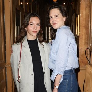 Elle raconte : "J'ai peur pour mes enfants en permanence, je les géolocalise"

Justine Lévy avec sa fille Suzanne Mille - Soirée de mobilisation "L'Europe contre l'antisémitisme" au théâtre Antoine à Paris le 3 juin 2024. © Coadic Guirec/Bestimage