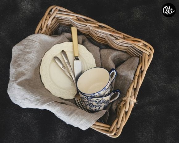Sa méthode consiste à utiliser une casserole d’eau avec du savon naturel et du jus de citron, deux ingrédients simples et accessibles. 

Crédit / libre de droits : Unsplash