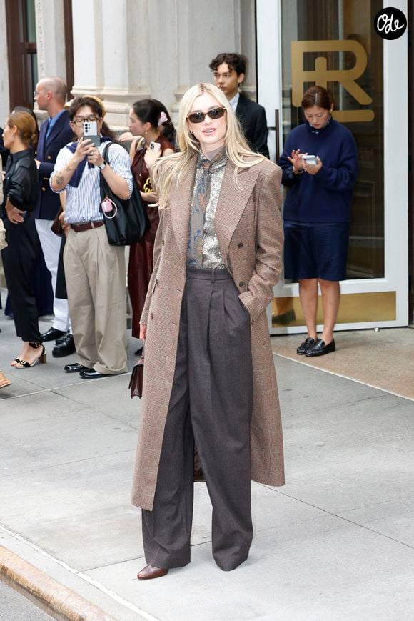 Elsa Hosk au défilé Ralph Lauren, collection prêt-à-porter printemps/été 2027 à New York, le 9 septembre 2026. Crédit photo : Backgrid USA / Bestimage