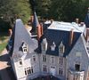 Il propose la location du château pour des événements, à partir de 5 000 euros.

Le Château de la Vernée situé dans la Nièvre.